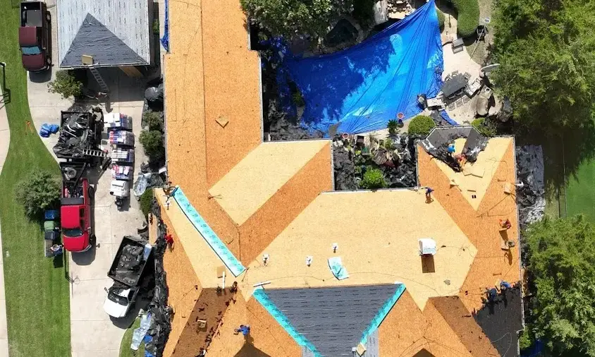 Professional Roof Repair being performed in South Gate